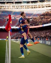 加拉塔萨雷客场3-0大胜阿贾克斯，奥斯梅恩帽子戏法